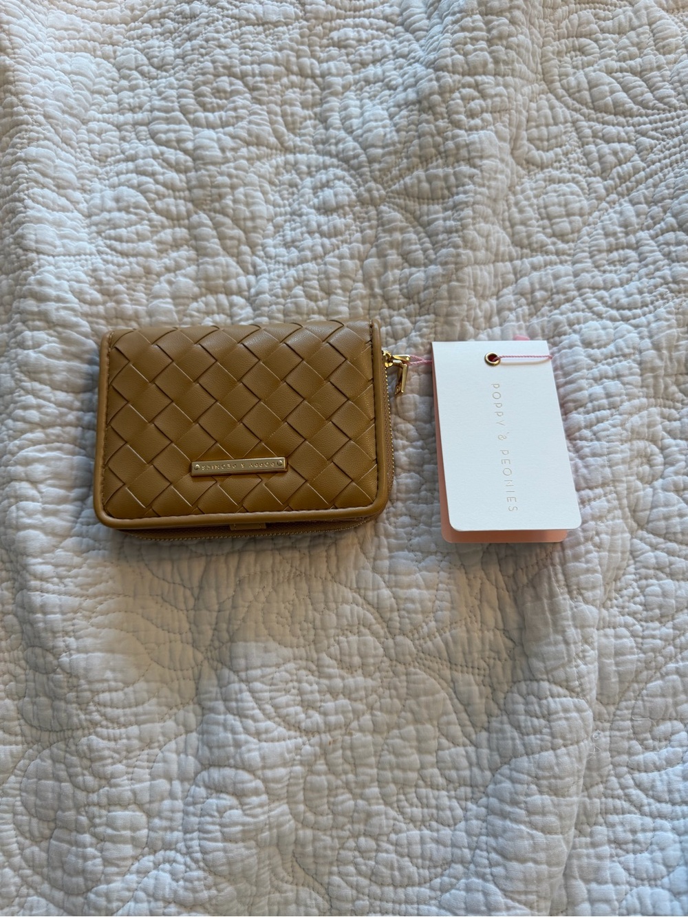 Poppy & Peonies Woven Zip Card Holder in Cognac